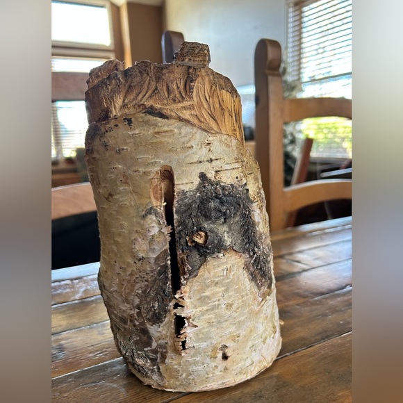 Beautiful hand-carved wooden bear from Alaska! - Picture 3 of 5